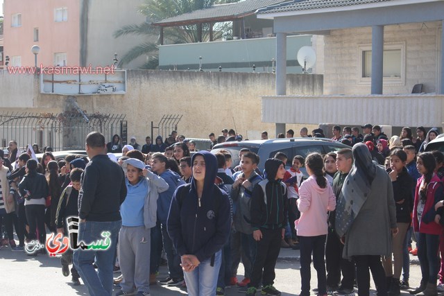 فيديو: رئيس البلدية في المسيرة التضامنية مع الاستاذ طارق ورسالة الى الشرطة  تحصيلكم وانجازاتكم في السنوات الاخيرة صفر   